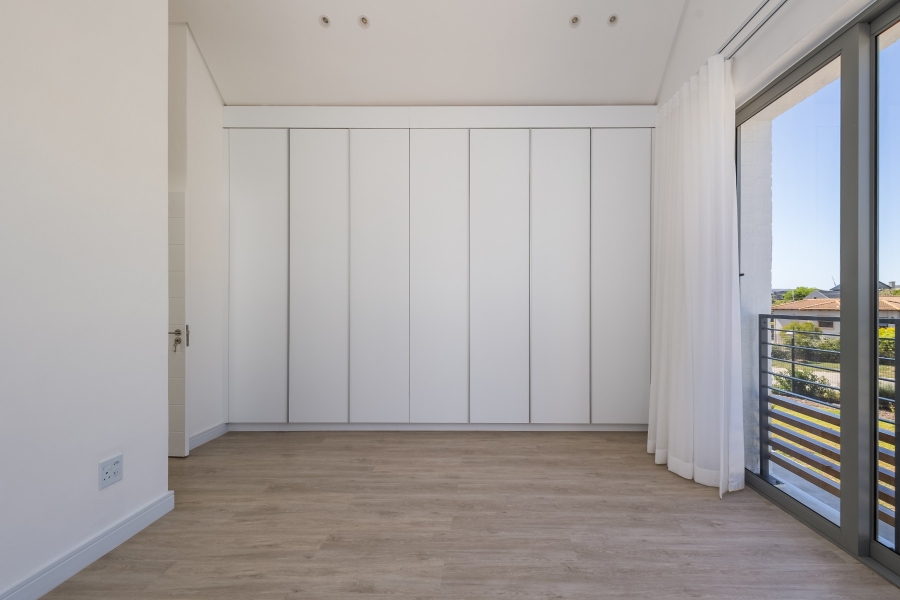 3 Bedroom Property for Sale in Whale Rock Western Cape